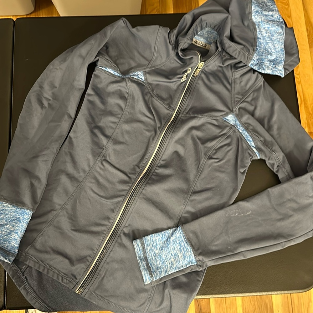 REEBOK SLIM FIT ZIP HOODIE